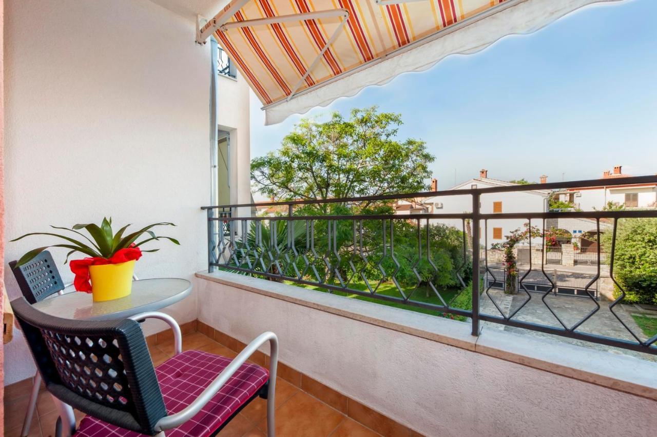 Apartments Adria 罗维尼 外观 照片