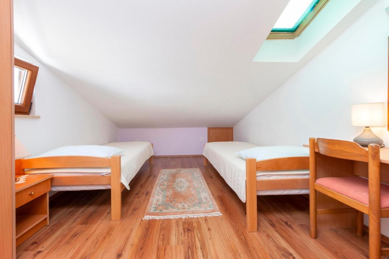 Apartments Adria 罗维尼 外观 照片